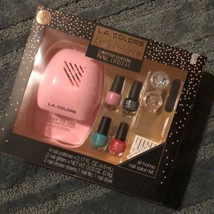 L. A. Colors Beauty Nail Lounge